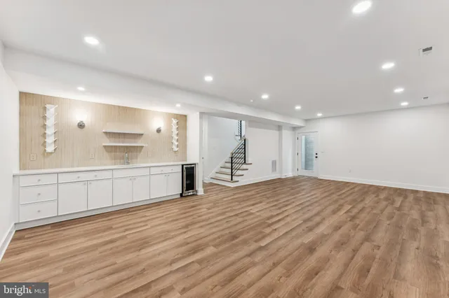 $8,800 | 5017 17th Street North, Arlington, VA 22207