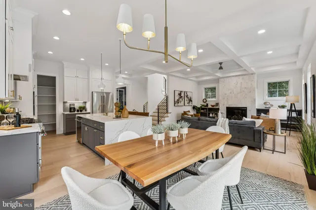 $8,800 | 5017 17th Street North, Arlington, VA 22207