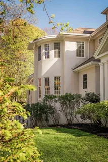 $3,099,000 | 10 Rangeley Road, Winchester, MA 01890
