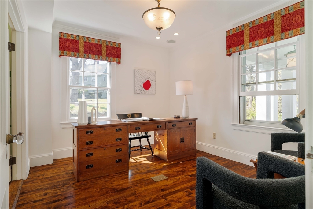10 Rangeley Road Winchester, MA 01890 - Photo 8 of 42