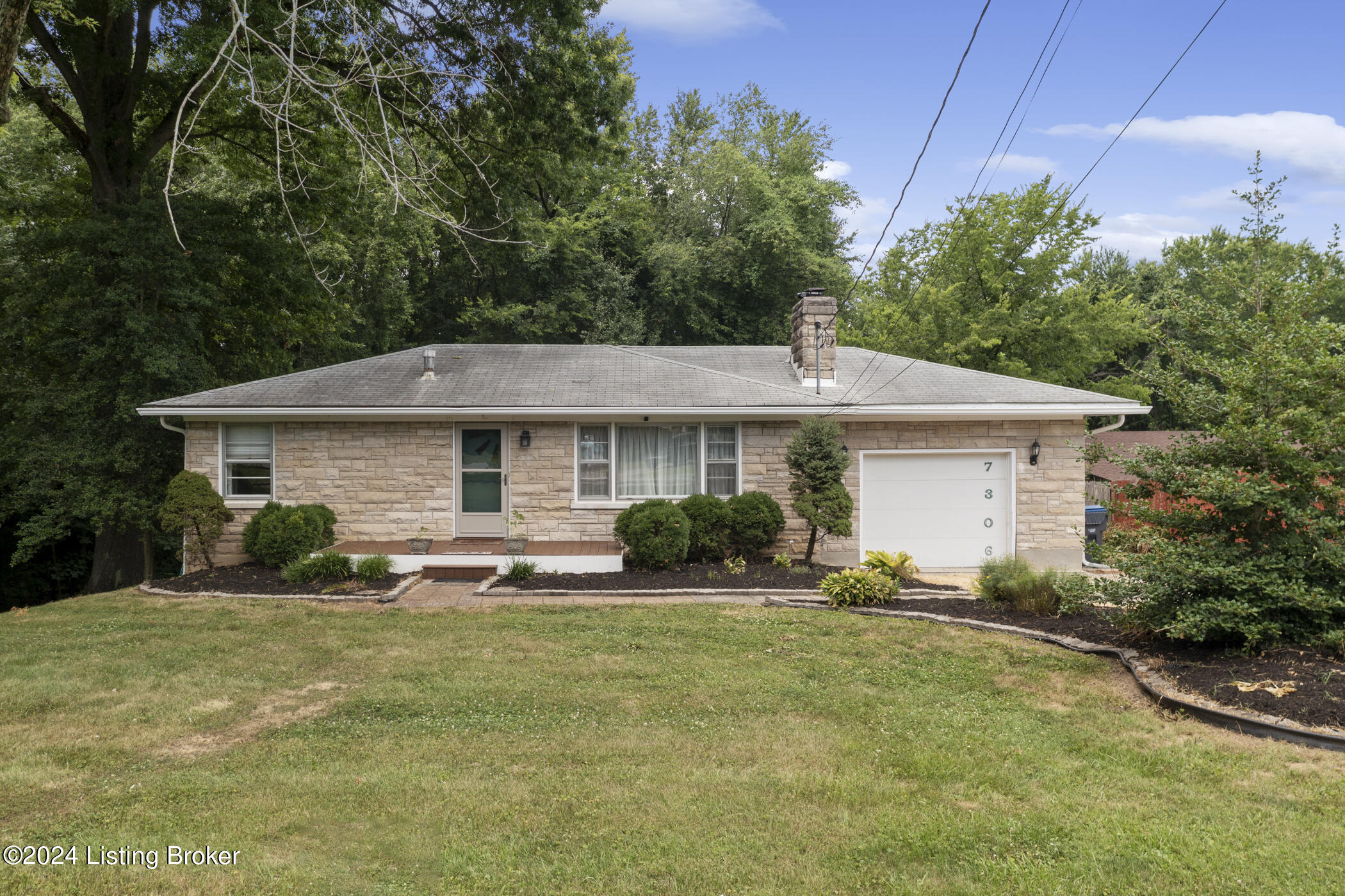 7306 Rutledge Road Louisville, KY 40258 - Photo 6 of 46 7