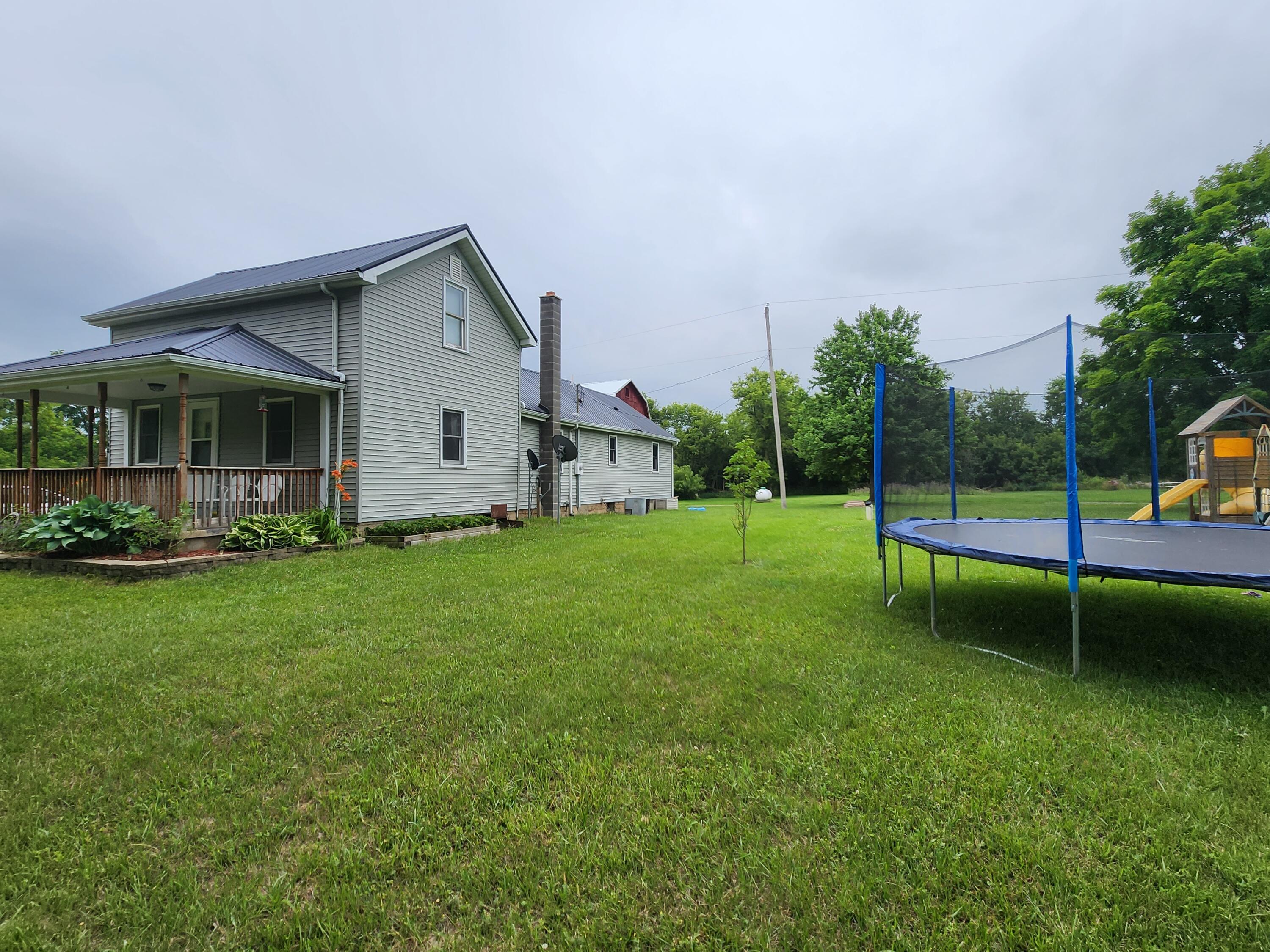 1546 Welch Road Ionia, MI 48846 - Photo 3 of 32 37