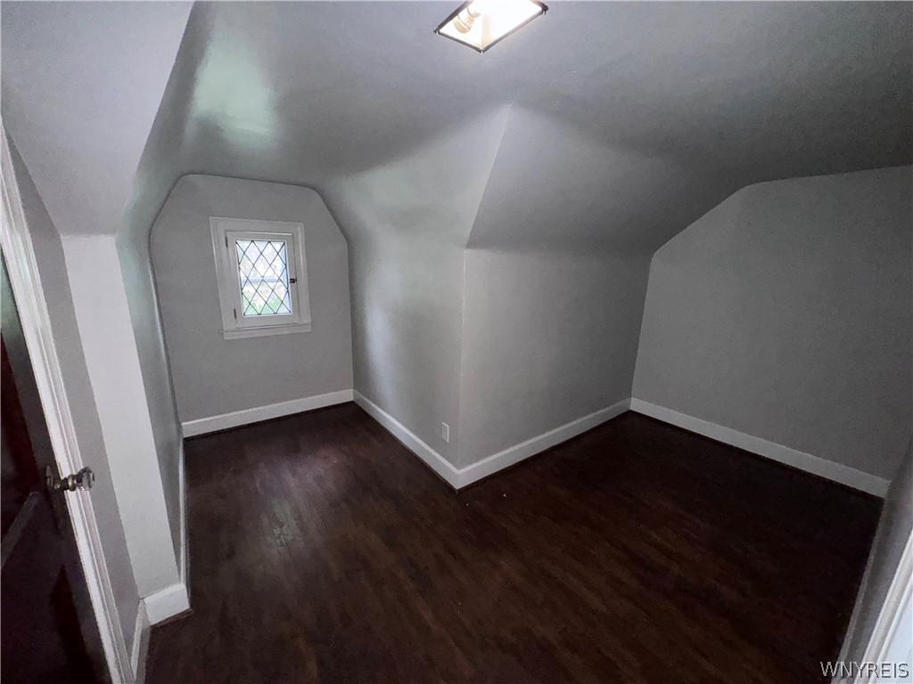 34 Sunset Street Buffalo, NY 14207 - Photo 10 of 12 3rd Bedroom