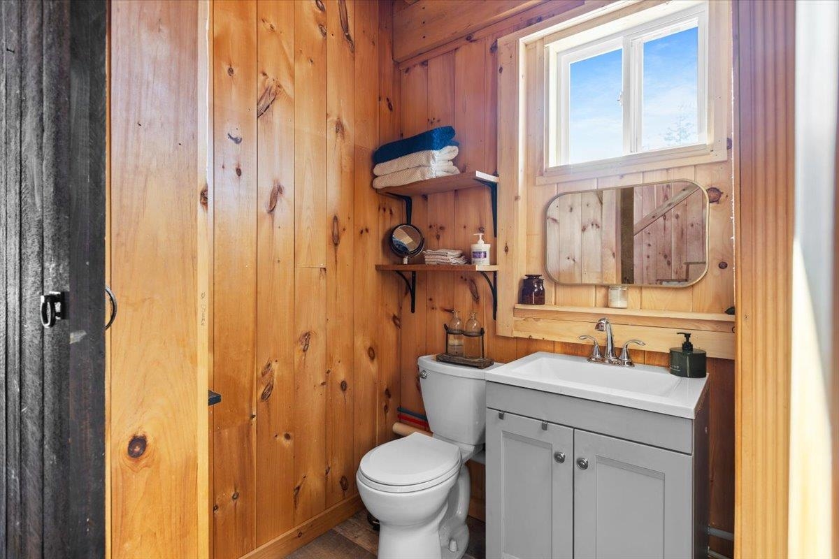 19 Elm Street Lancaster, NH 03584 - Photo 14 of 37