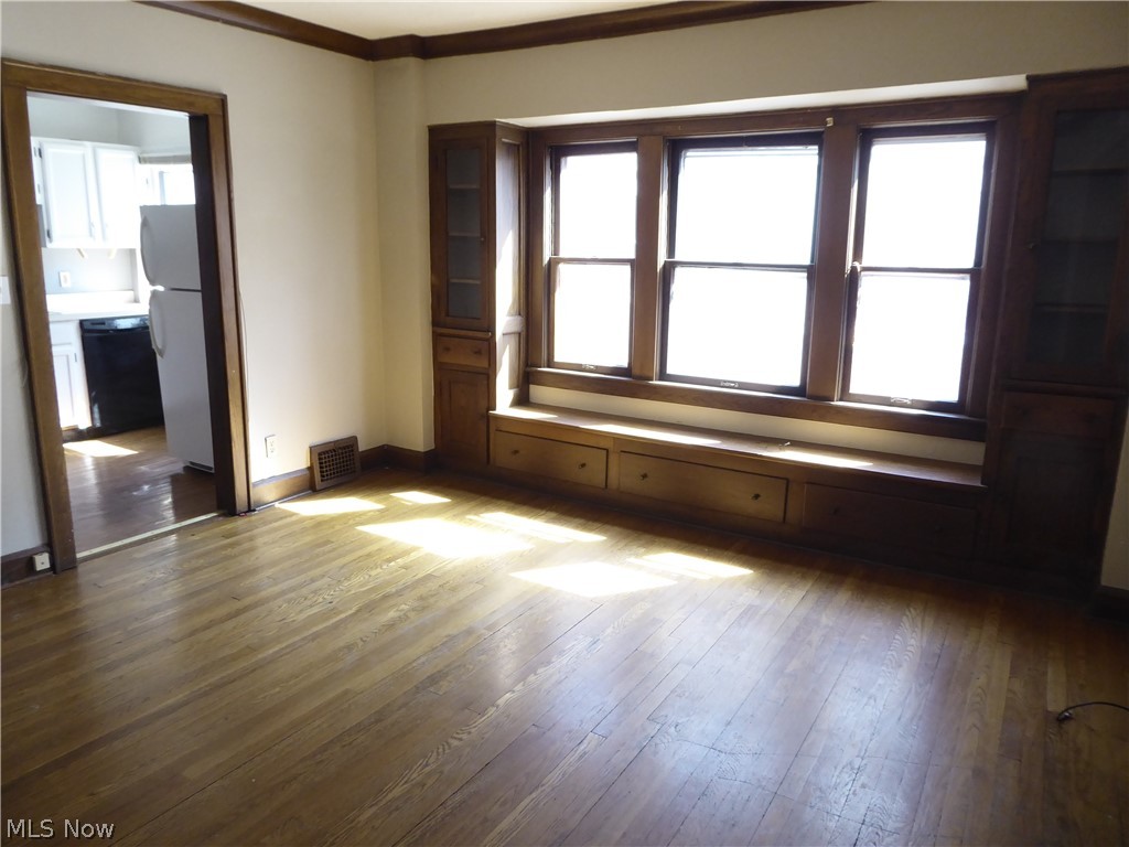 2179 Edgewood Road Cleveland, OH 44118 - Photo 18 of 41