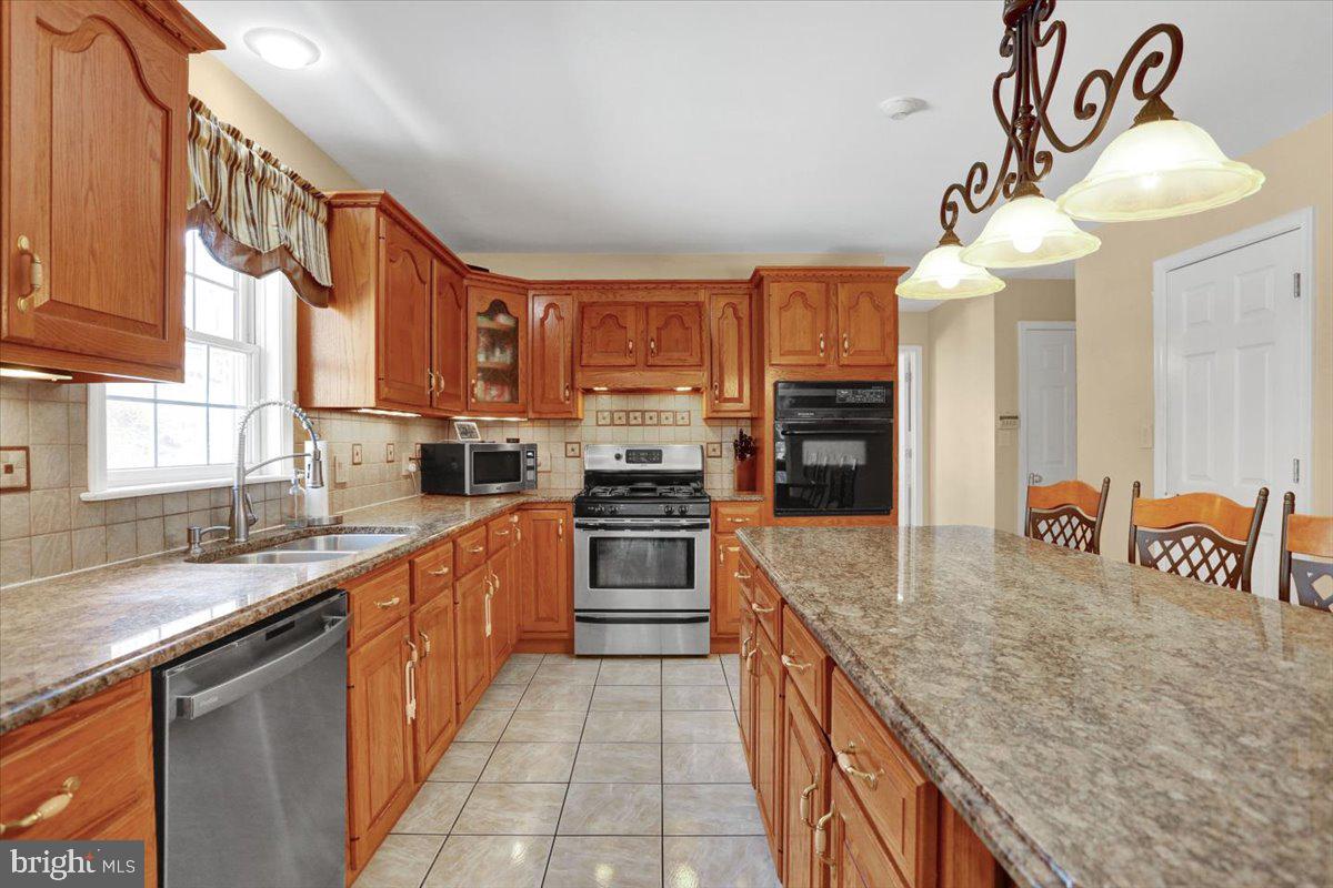 11 Archer Lane Reading, PA 19607 - Photo 9 of 42