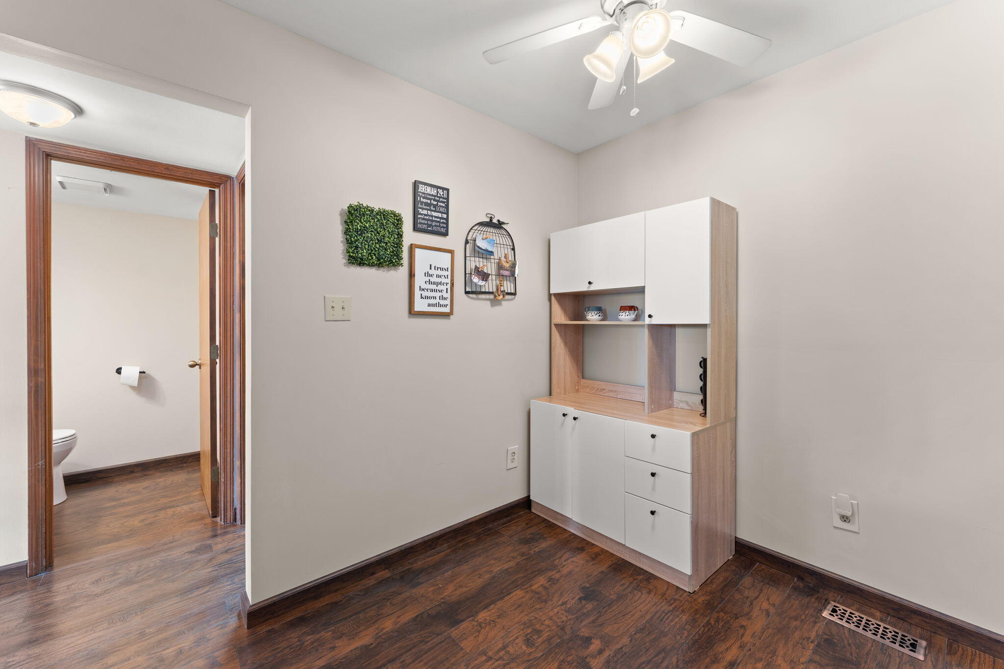 772 Kenmare Parkway Crown Point, IN 46307 - Photo 13 of 37 2048x1365