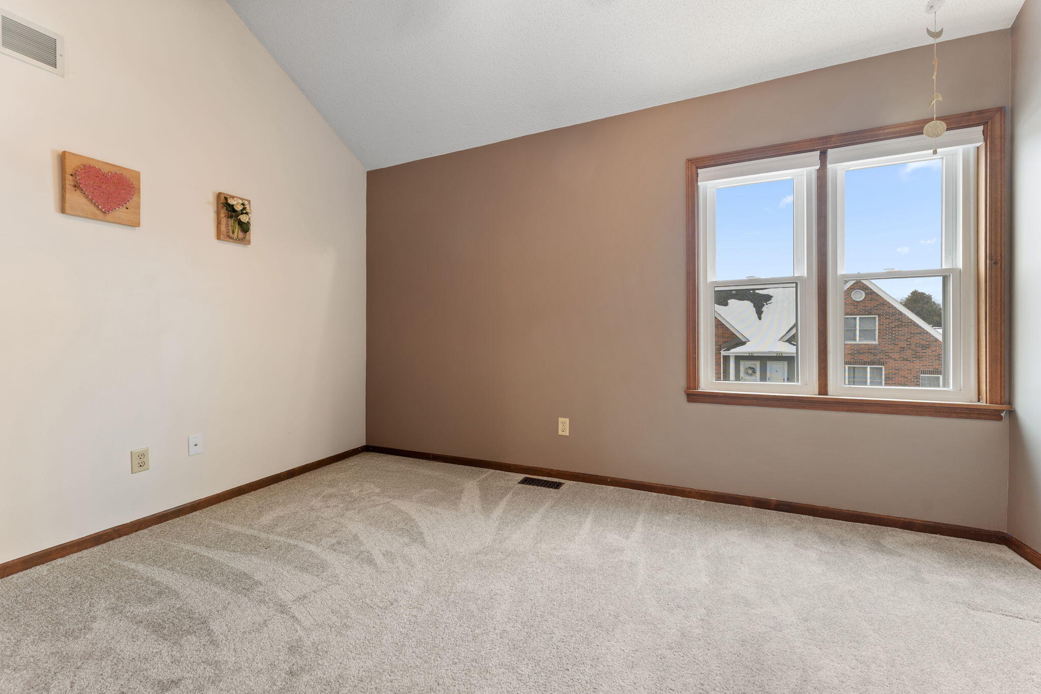 772 Kenmare Parkway Crown Point, IN 46307 - Photo 26 of 37 2048x1365