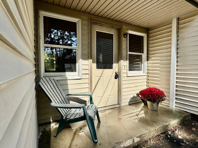57 Arnold Road South China, ME 04358 - Photo 2 of 42 Mudroom entrance