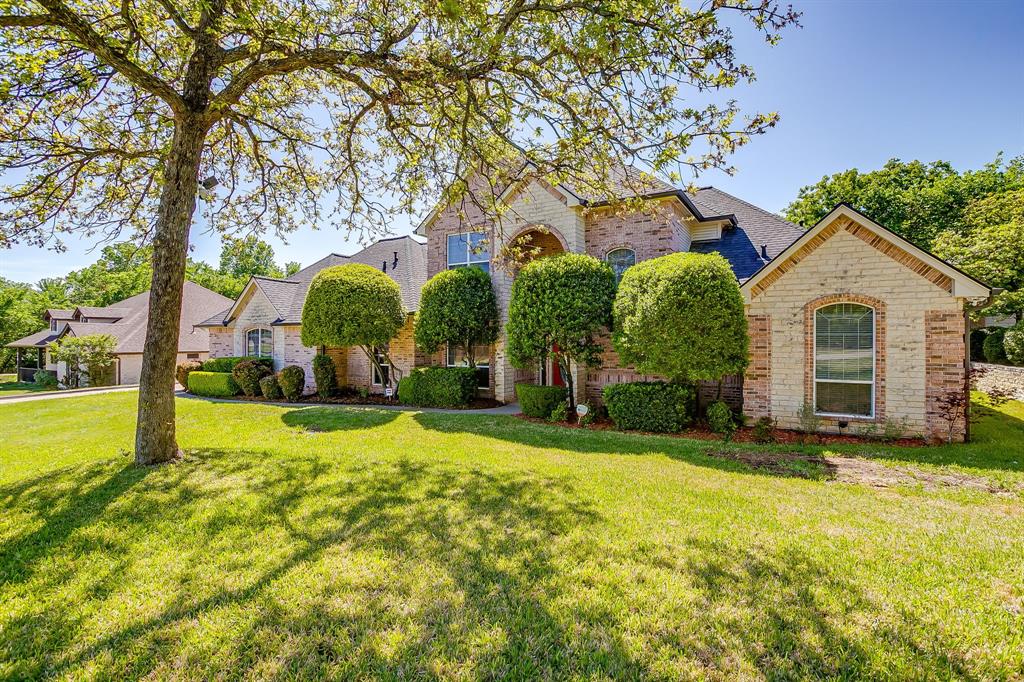 312 Oak Ridge Drive Burleson, TX 76028 - Photo 3 of 40