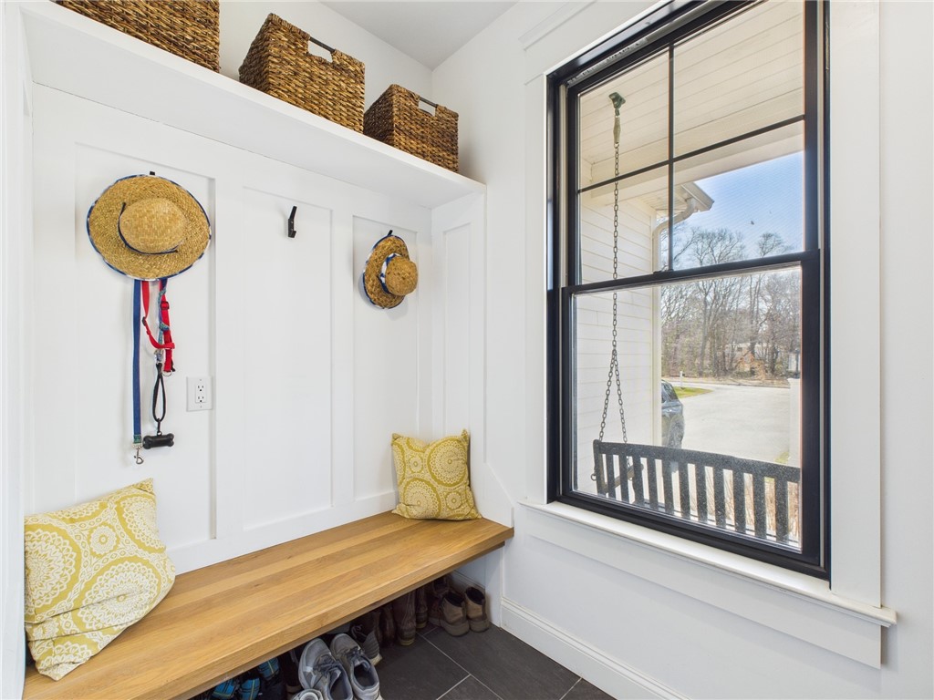 74 Lyne Road Tiverton, RI 02878 - Photo 24 of 48 Gallery Image 24