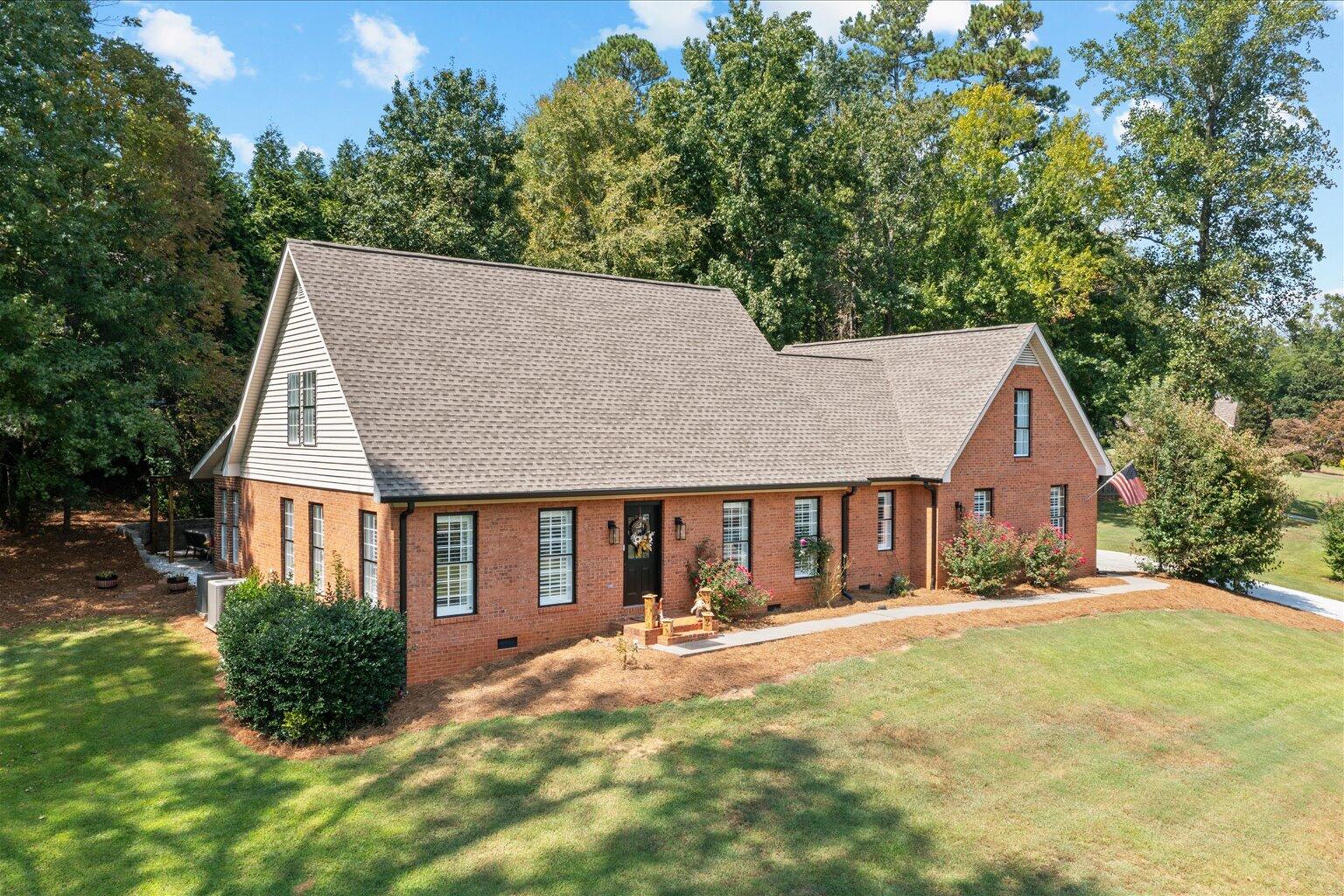 2654 Foxmore Circle Dalton, GA 30720 - Photo 3 of 54 03-3