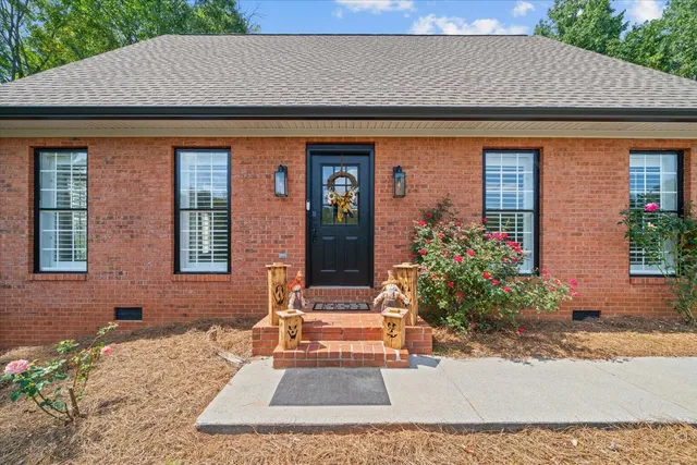 $425,000 | 2654 Foxmore Circle, Dalton, GA 30720