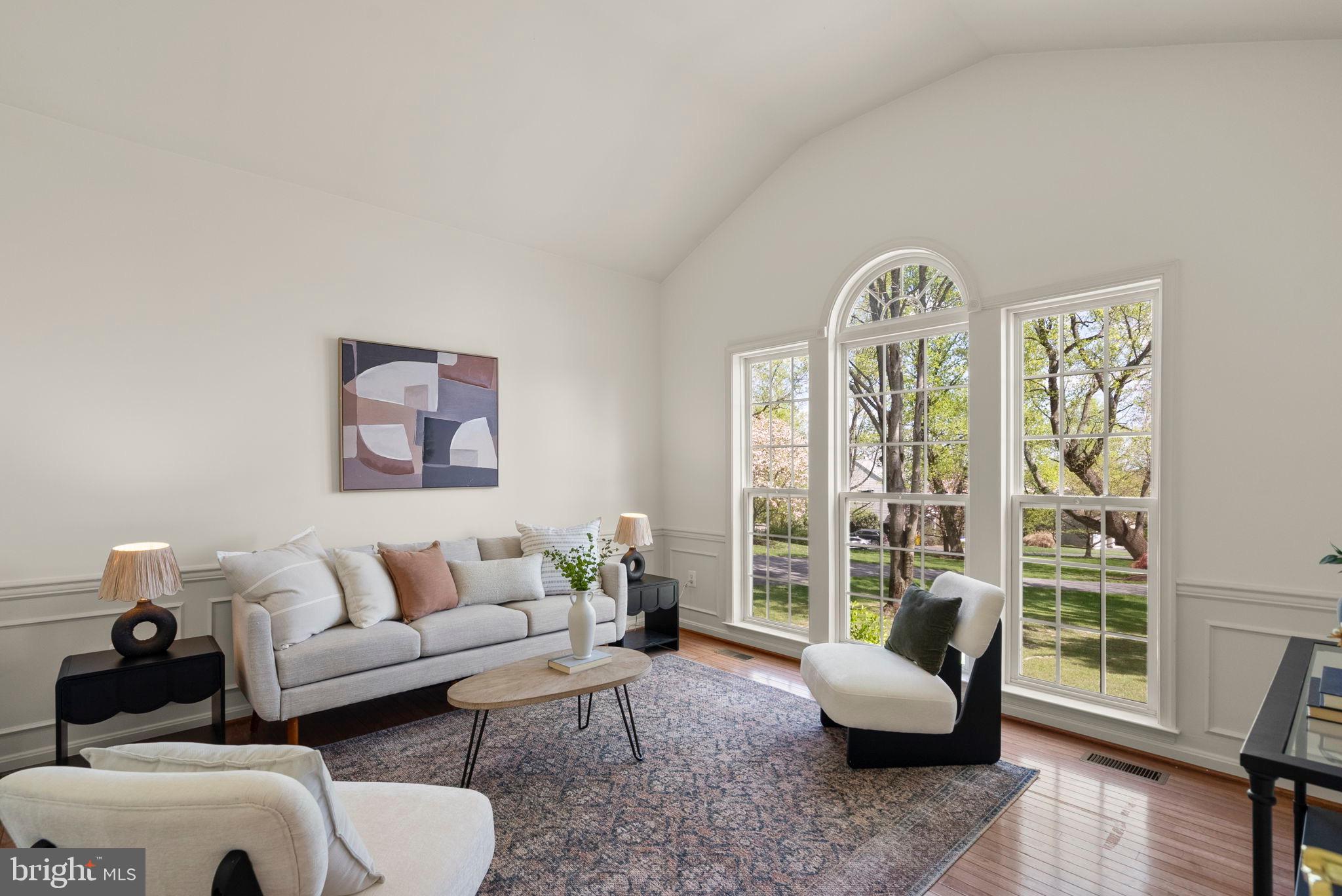 6015 Traceys Landing Road Tracys Landing, MD 20779 - Photo 10 of 68 Office space or living room