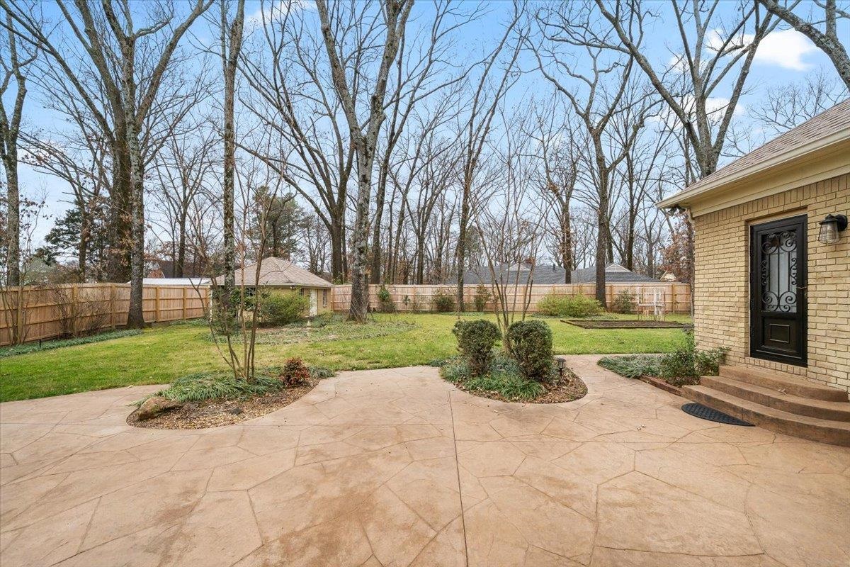 2395 Kirby Road Memphis, TN 38119 - Photo 17 of 40