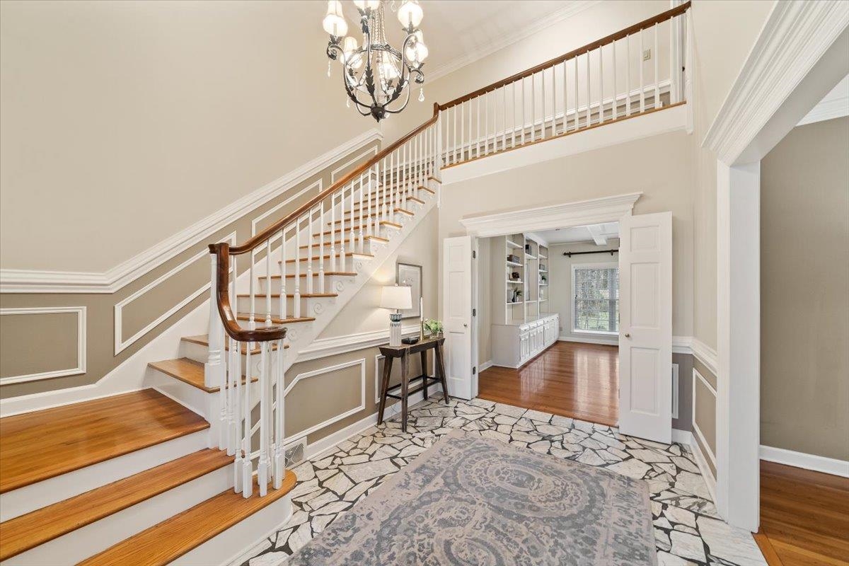 2395 Kirby Road Memphis, TN 38119 - Photo 2 of 40