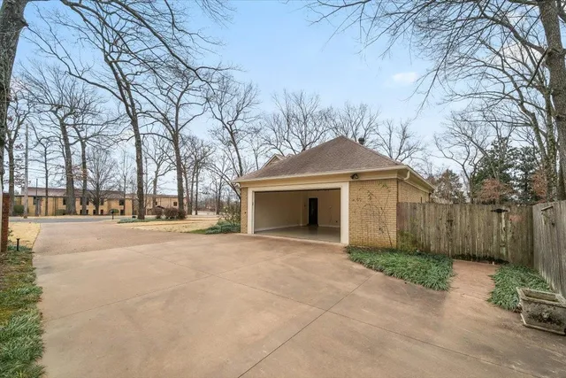 $599,000 | 2395 Kirby Road, Memphis, TN 38119