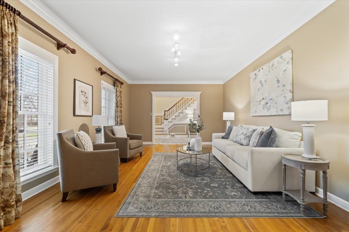 2395 Kirby Road Memphis, TN 38119 - Photo 3 of 40