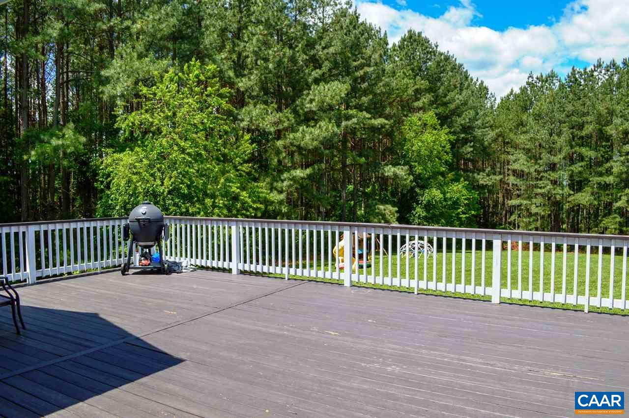 70 Ridgeview Drive Ruckersville, VA 22968 - Photo 35 of 48 a view of a deck with a floor and fence
