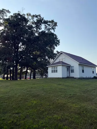 $440,000 | 11880 Highway 30, Grovertown, IN 46531