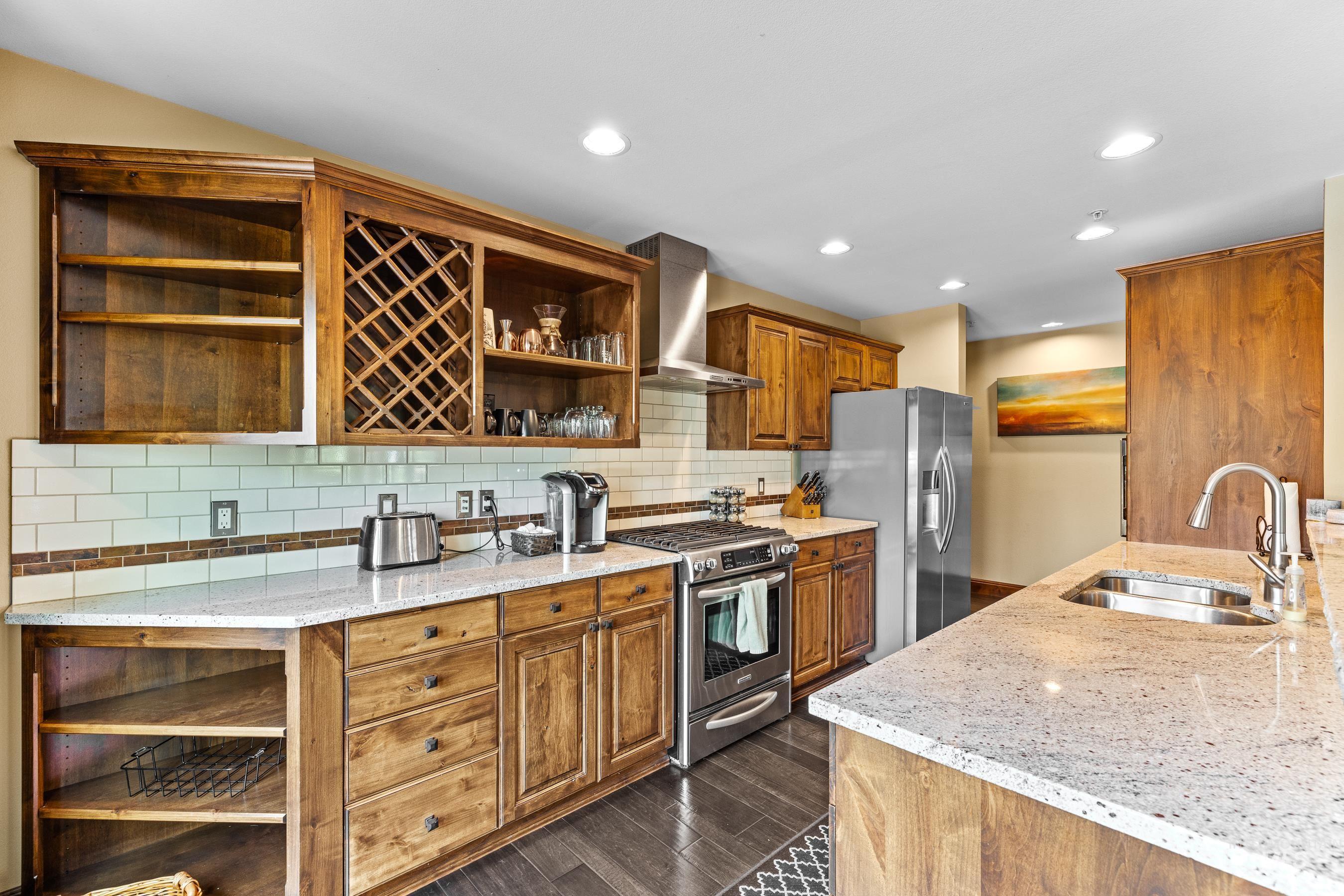 616 North 3rd Street, Unit 215 McCall, ID 83638 - Photo 12 of 36