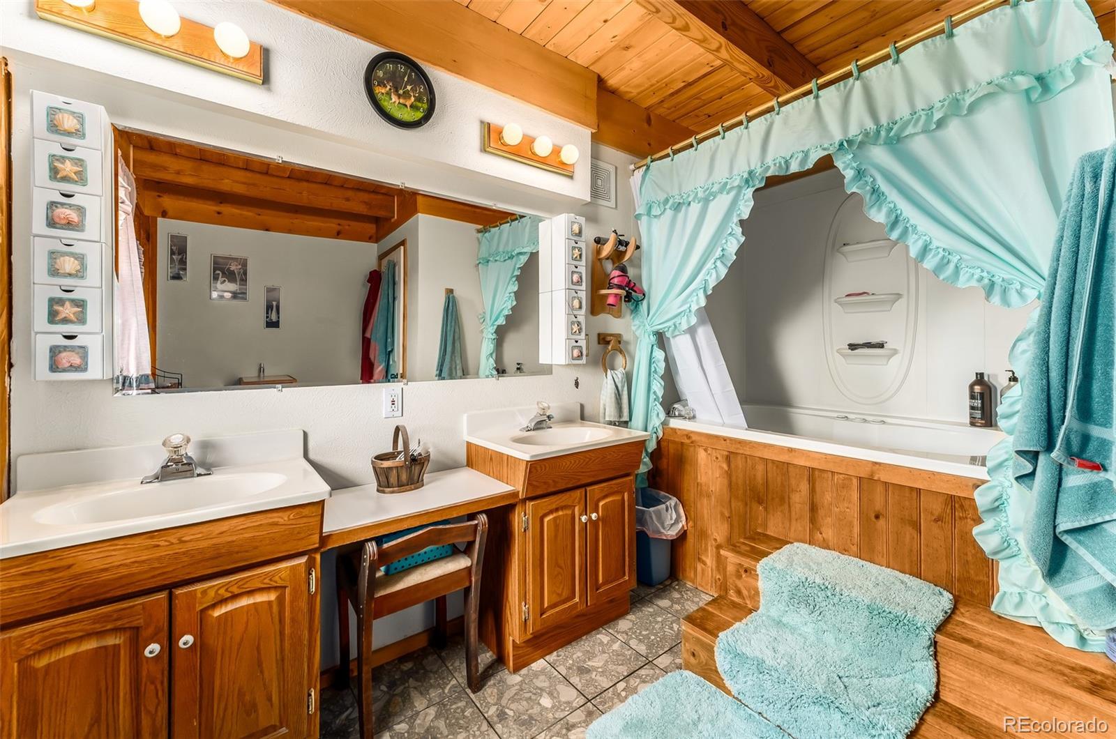 5055 Kiowa-Bennett Road Bennett, CO 80102 - Photo 15 of 39 Gallery Image 15