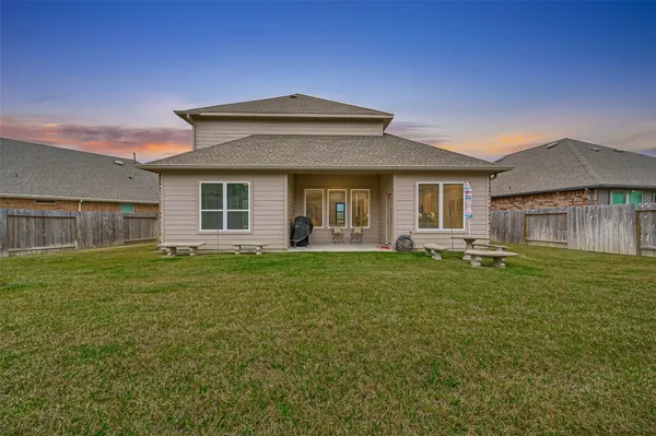 $369,990 | 1610 Happy Valley Street, Montgomery, TX 77316