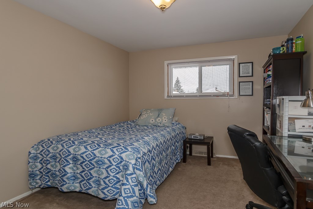 13814 Carpenter Road Garfield Heights, OH 44125 - Photo 14 of 25