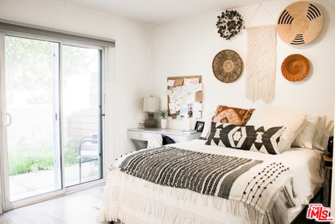 28362 Rey De Copas Lane Malibu, CA 90265 - Photo 13 of 17