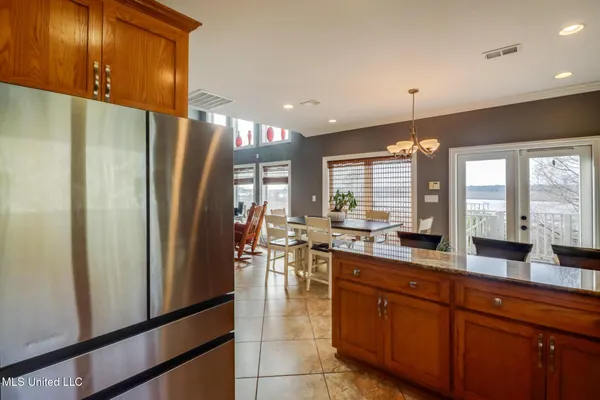 $649,000 | 957 North Shore Drive, Biloxi, MS 39532