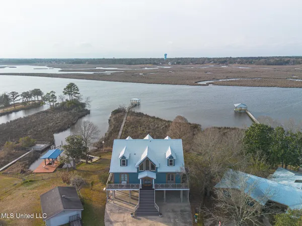 $649,000 | 957 North Shore Drive, Biloxi, MS 39532