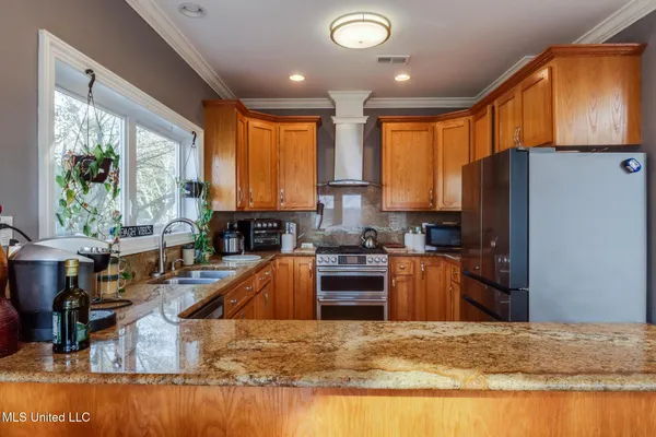 $649,000 | 957 North Shore Drive, Biloxi, MS 39532