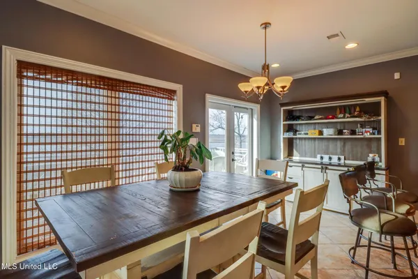$649,000 | 957 North Shore Drive, Biloxi, MS 39532