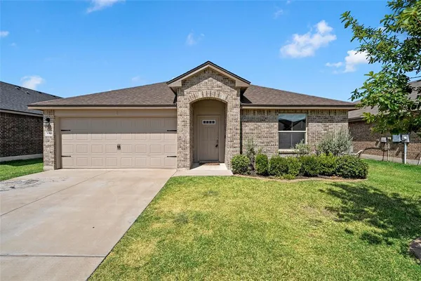 $299,900 | 3000 Skinner Drive, Lorena, TX 76655