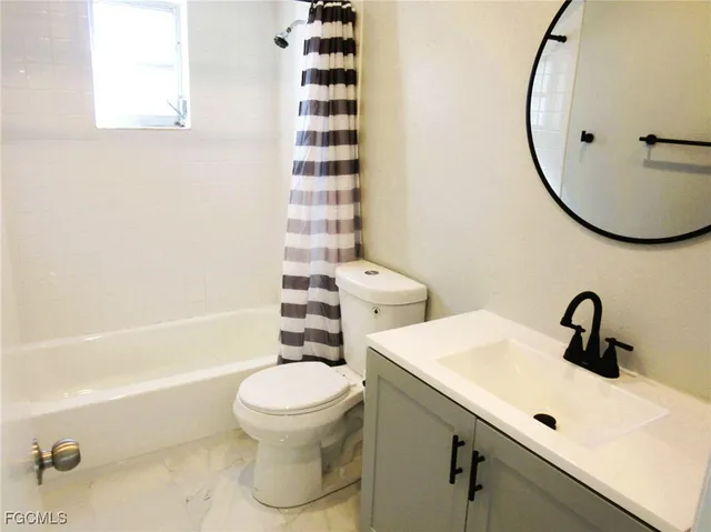 $325,000 | 2122 Southeast 5th Terrace, Cape Coral, FL 33990