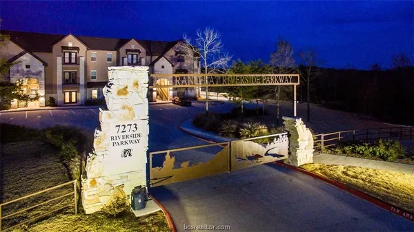 $1,800 | 7273 John Sharp Parkway, Unit 1103, Bryan, TX 77807
