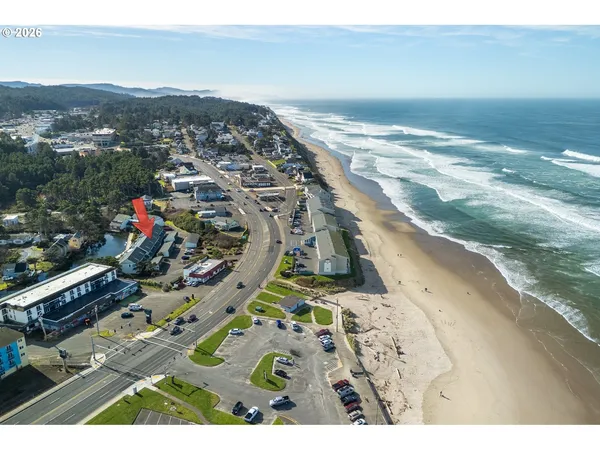 $489,000 | 180 Southeast Highway 101, Unit 7, Lincoln City, OR 97367