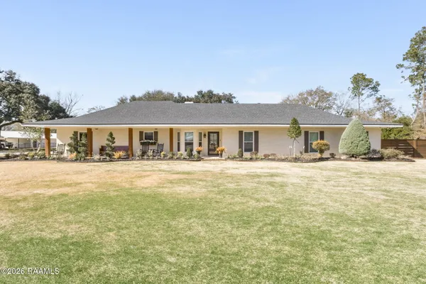 $685,000 | 2924 Linwood Loop, Opelousas, LA 70570