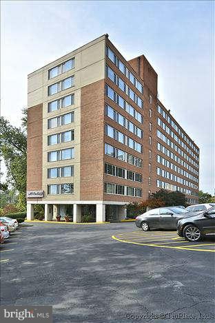 1210 North Taft Street, Unit 903 Arlington, VA 22201 - Photo 14 of 21 a building view