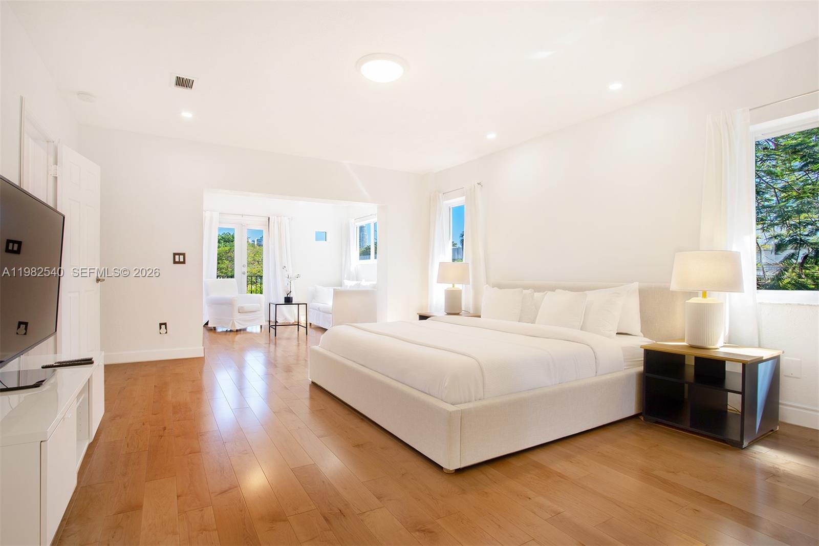 100 Southwest 26th Road Miami, FL 33129 - Photo 22 of 80