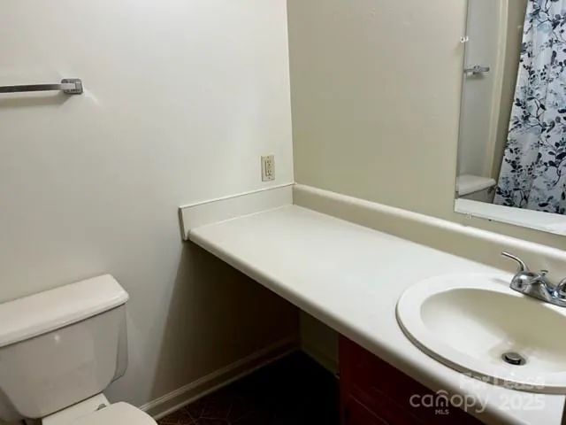 $640 | 223-3 Countryside Drive Southwest, Lenoir, NC 28645