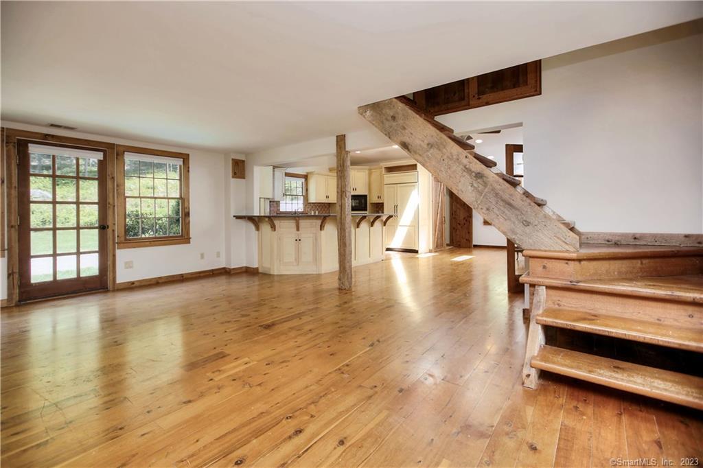 5 Old Mill Road Weston, CT 06883 - Photo 8 of 40