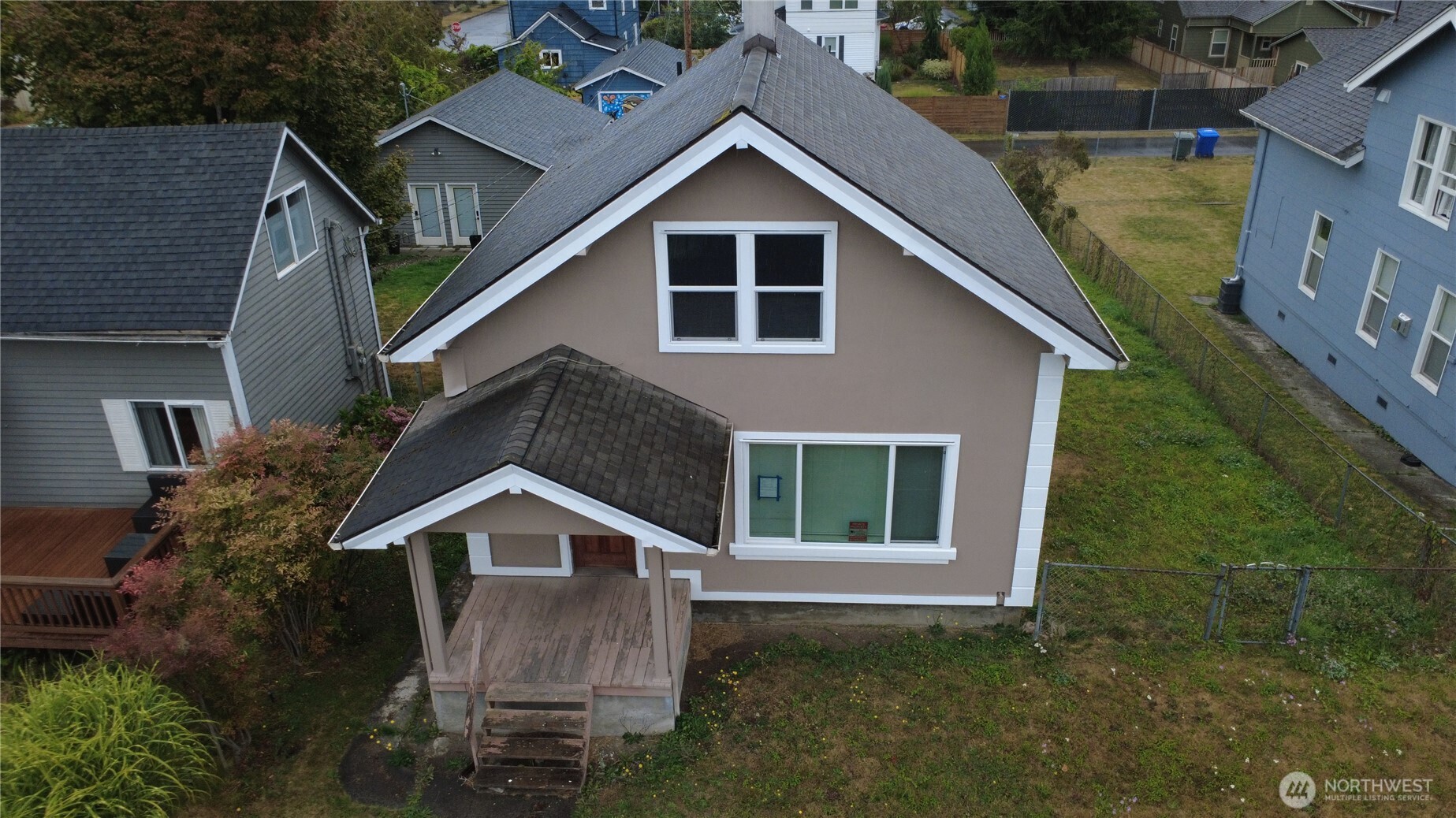 2005 Rockefeller Avenue Everett, WA 98201 - Photo 2 of 27 Gallery Image 2