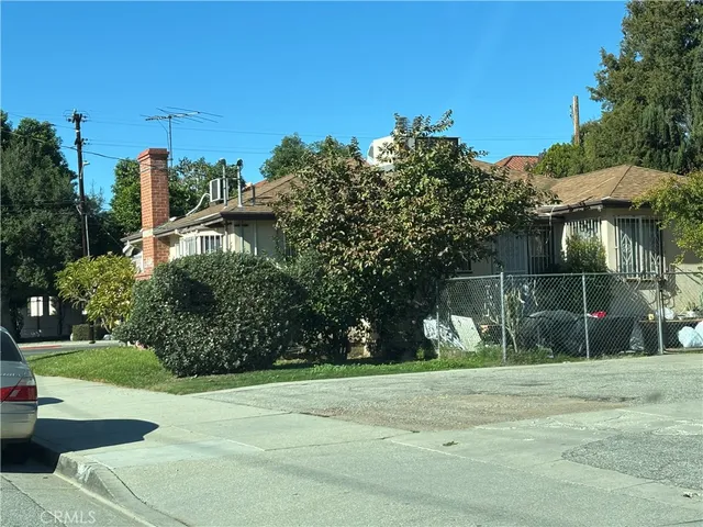 a view of a basketball court