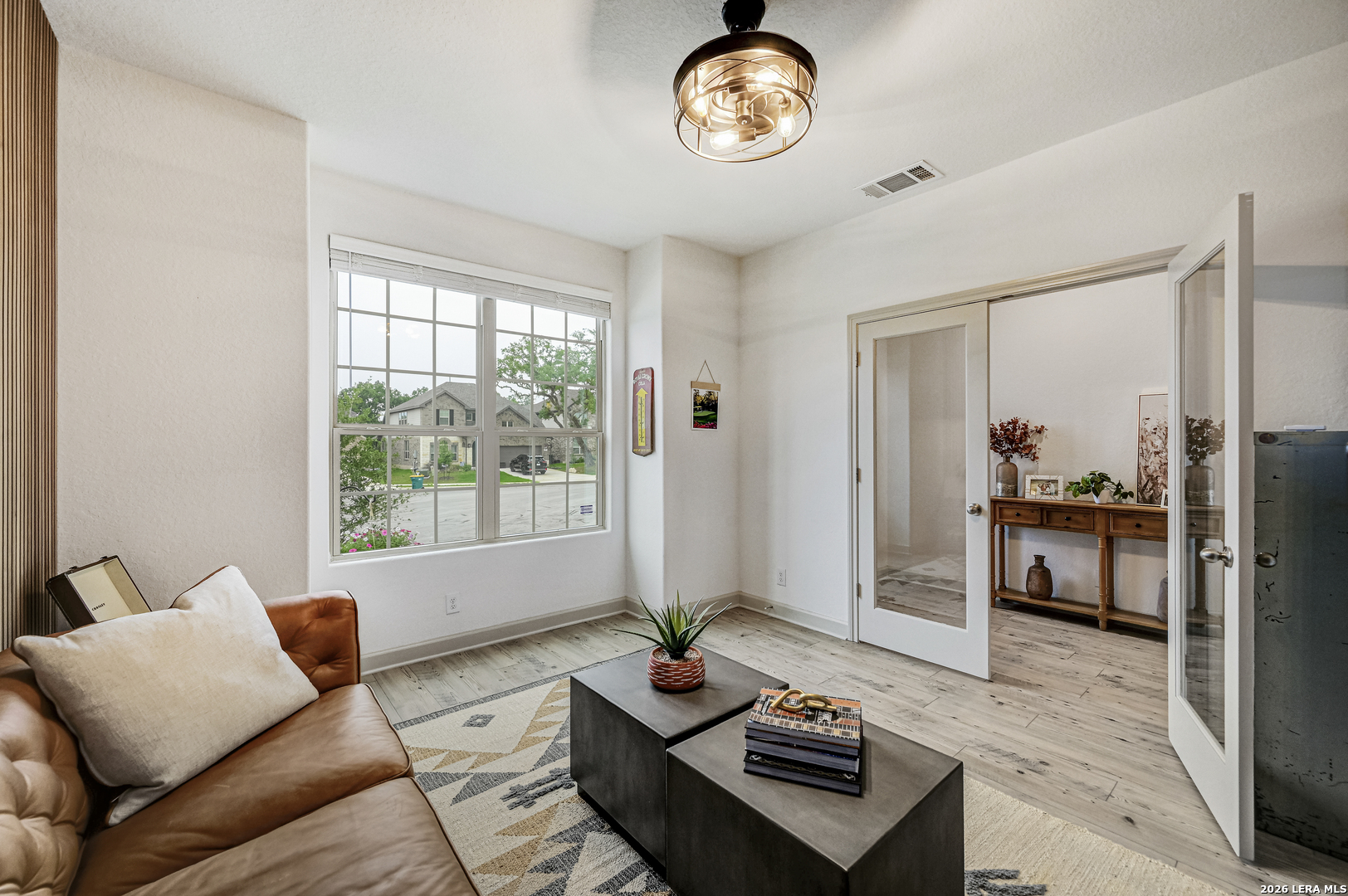 110 Breamoor Boerne, TX 78015 - Photo 20 of 38 a living room with furniture and a window