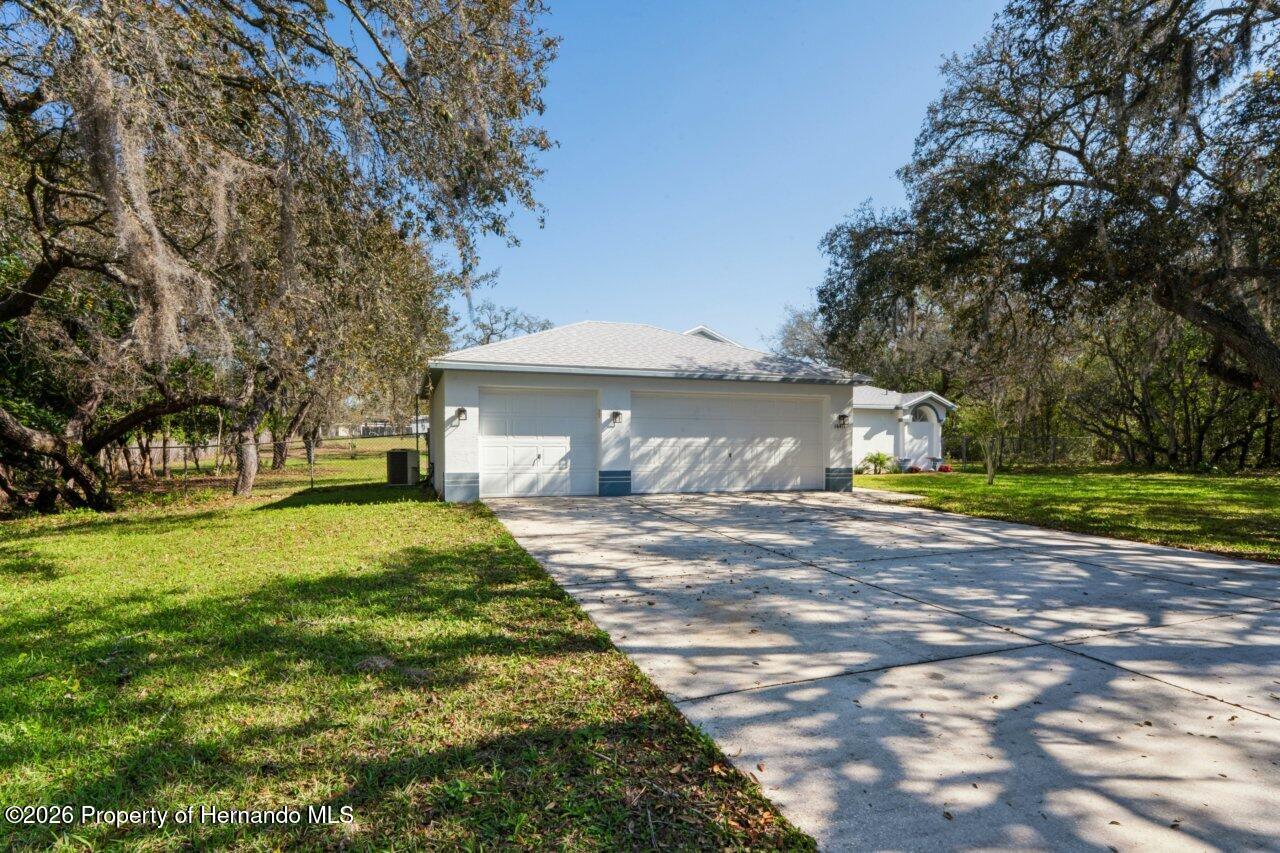 16411 Fiscus Drive Spring Hill, FL 34610 - Photo 7 of 30