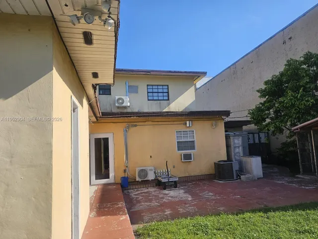 $1,300,000 | 19 East 45th Street, Hialeah, FL 33012
