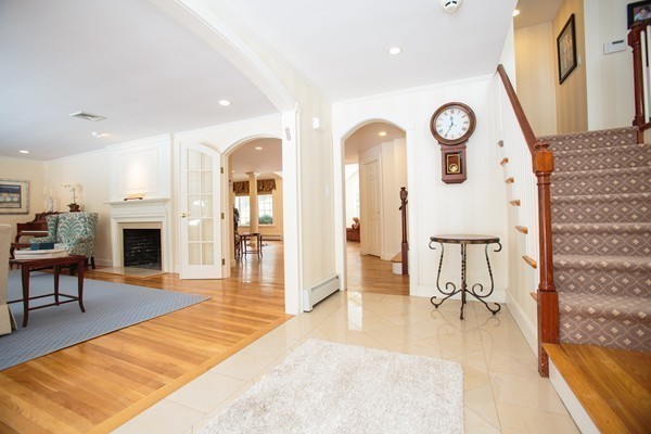 10 Nobscot Road Weston, MA 02493 - Photo 2 of 23 Gallery Image 2