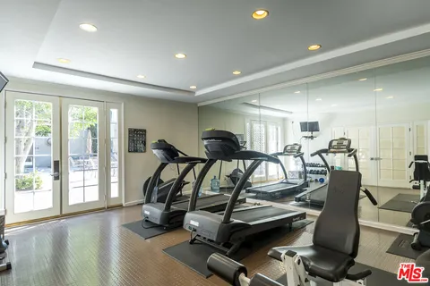 $1,075,000 | 8455 Fountain Avenue, Unit 302, West Hollywood, CA 90069