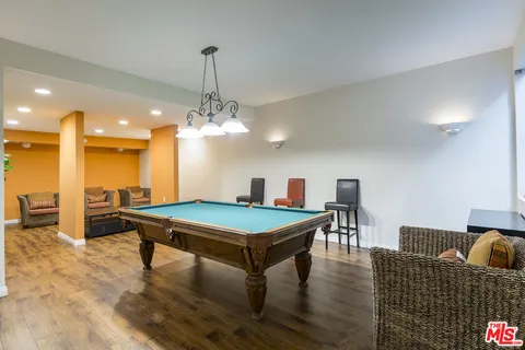 $1,075,000 | 8455 Fountain Avenue, Unit 302, West Hollywood, CA 90069